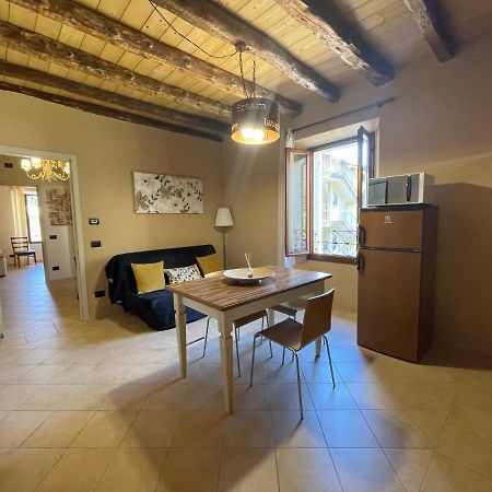 La Casa Sul Sasso In Town Serviced Accommodations Dervio Bagian luar foto