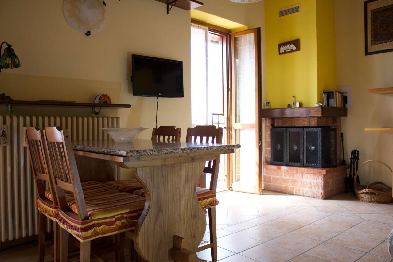 La Casa Sul Sasso In Town Serviced Accommodations Dervio Bagian luar foto